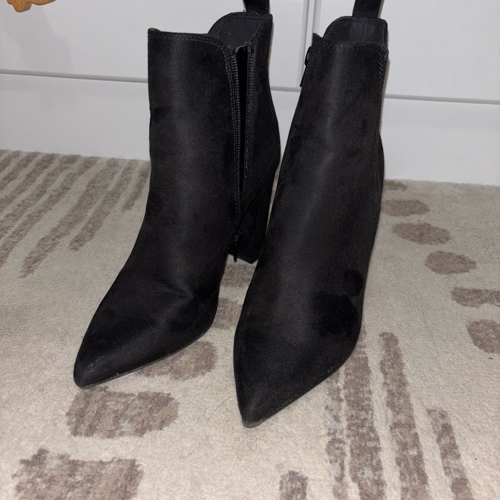 Forever 21 Black Ankle Boots with Stiletto Heel